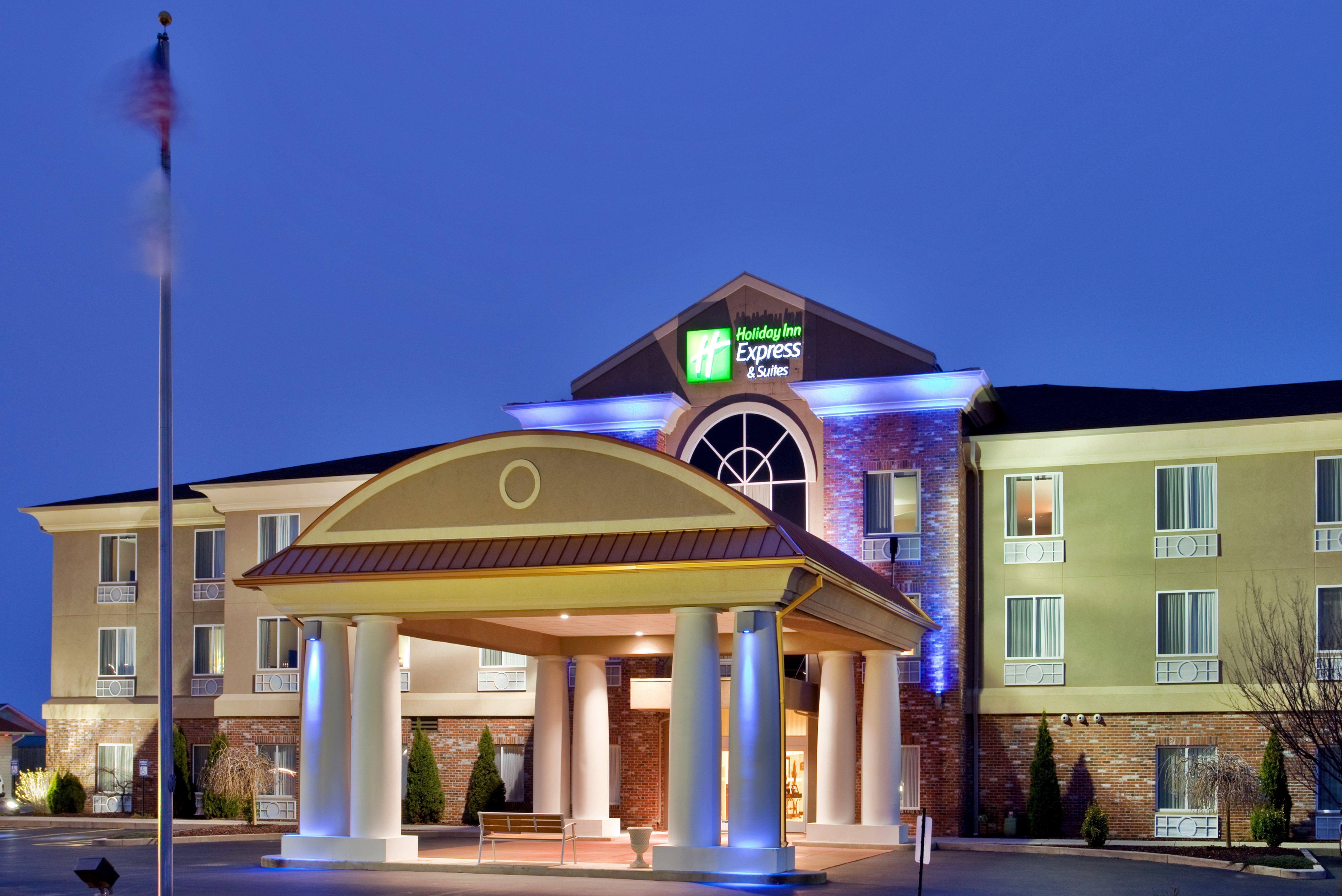 Holiday Inn Express Hotel & Suites Farmington, An Ihg Hotel Exterior photo